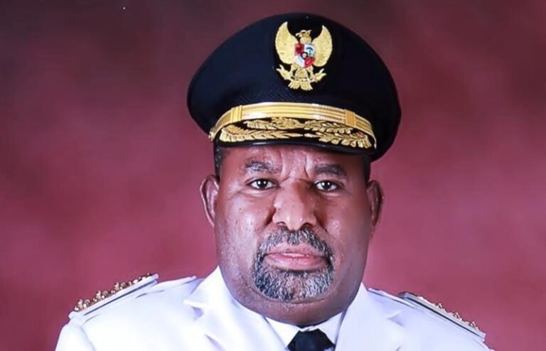Gubernur Papua Lukas Enembe Meninggal https://papua.go.id/view-detail-page-292/profil-gubernur-papua.html